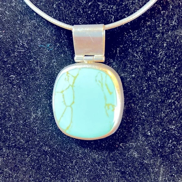 Large Turquoise & Sterling Silver Pendant - Picture 8 of 9